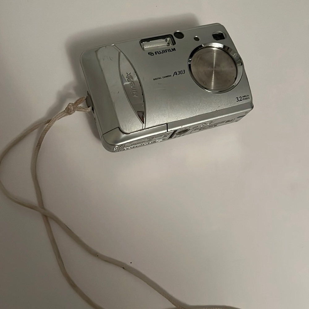 Fuji Film FinePix Camera not tested